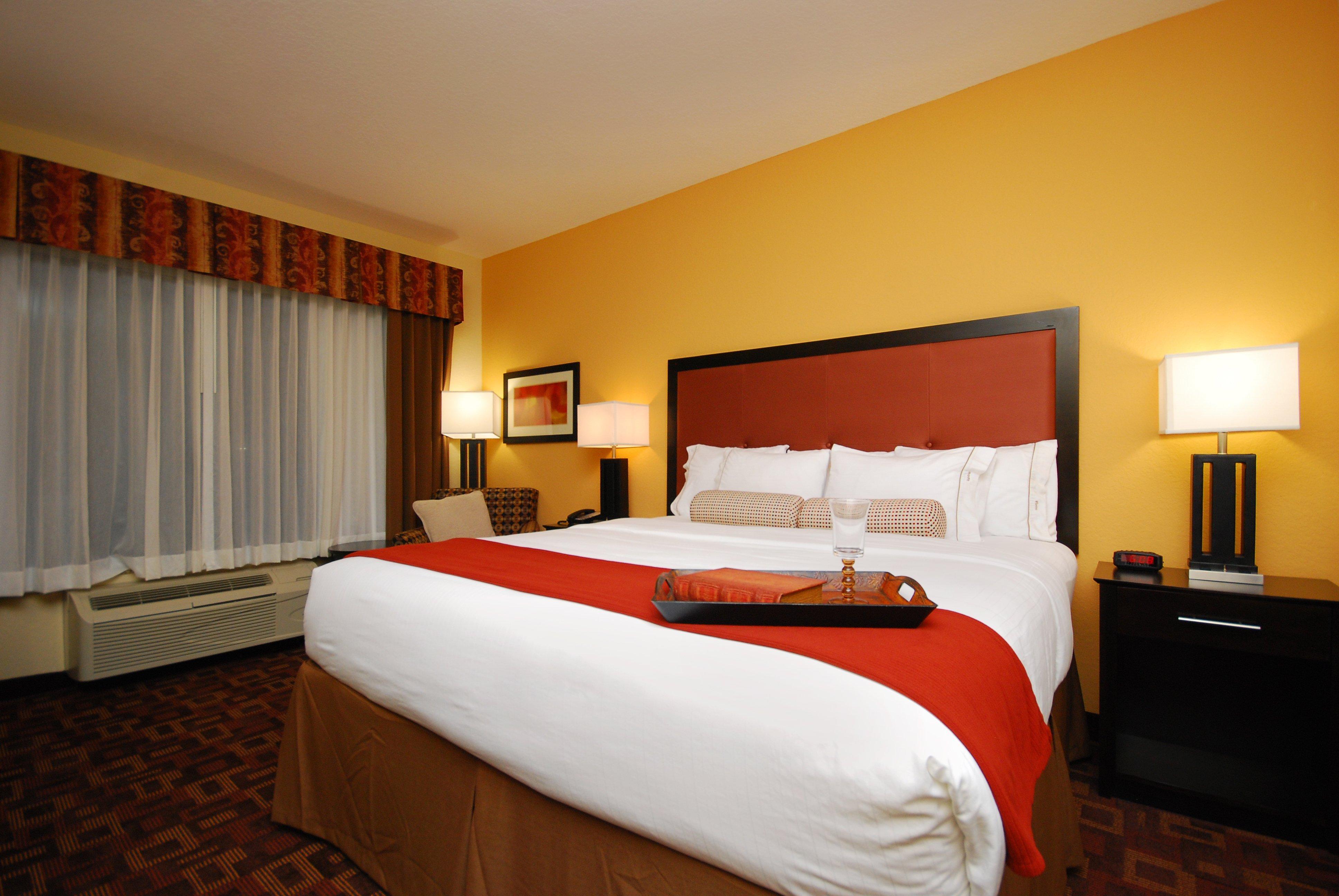 Holiday Inn Express & Suites Gonzales By Ihg Exteriör bild