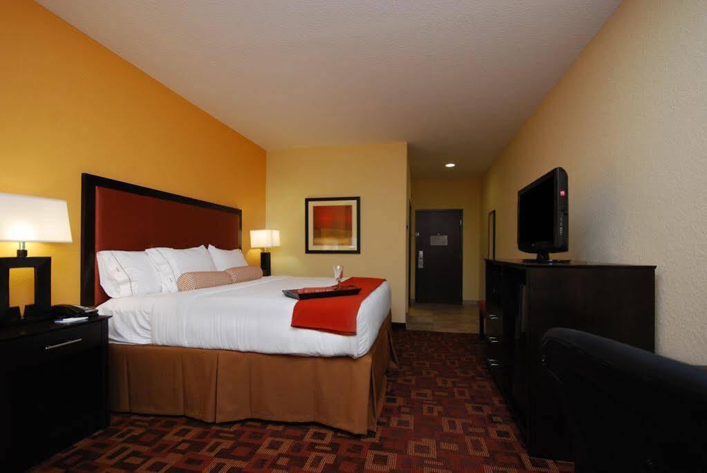 Holiday Inn Express & Suites Gonzales By Ihg Exteriör bild