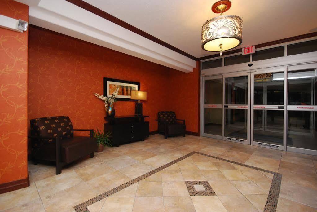 Holiday Inn Express & Suites Gonzales By Ihg Exteriör bild